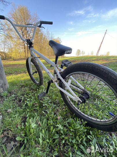 Трюковой велосипед bmx