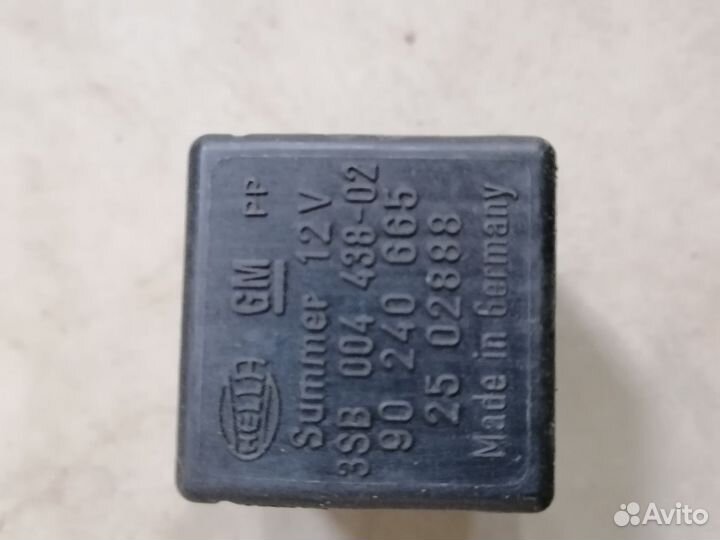 Реле Opel Vectra A 1988-1995 (90240665)