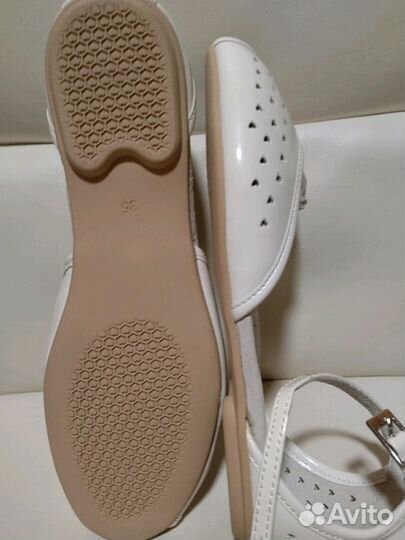 Туфли босоножки абсолютно новые 35 р,23 см, фирма
