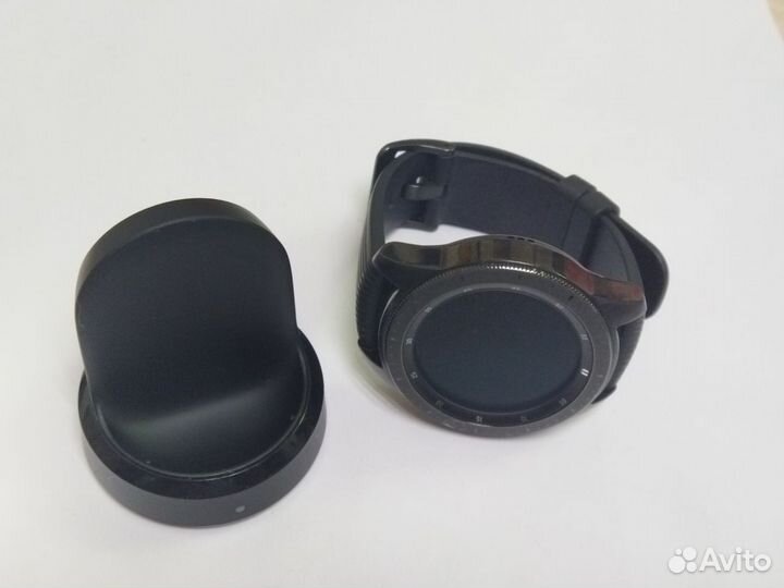 Умные часы Samsung Galaxy Watch 42мм