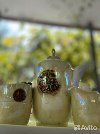 Кофейный сервиз Мадонна и тарелки