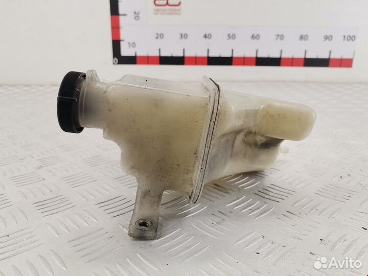 Бачок расширительный для Toyota Yaris 1 1648233010