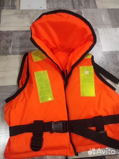Спасательный жилет для детей