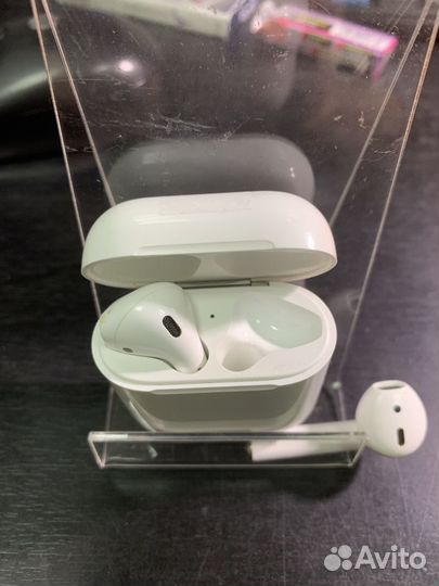 Наушники Apple AirPods II A2031/A2032, кейс A1602