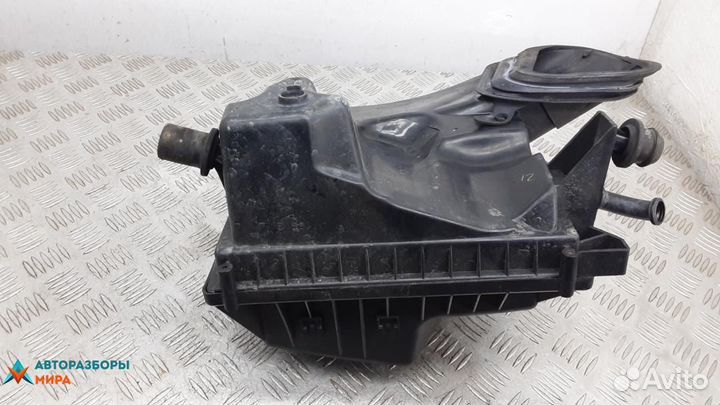 Корпус воздушного фильтра Opel Astra J 2012