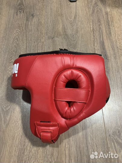 Шлем для единоборств