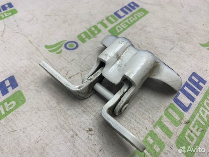 Петля двери задняя правая Opel Mokka кроссовер