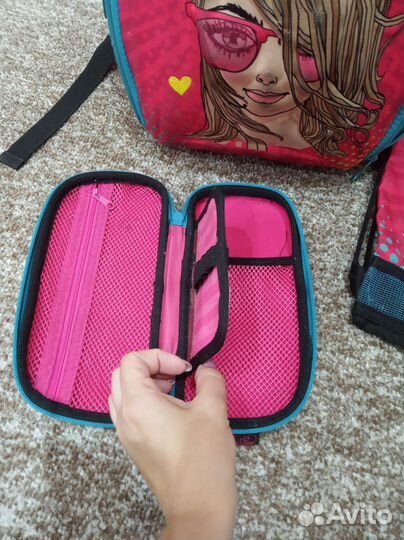 Школьный портфель для девочки