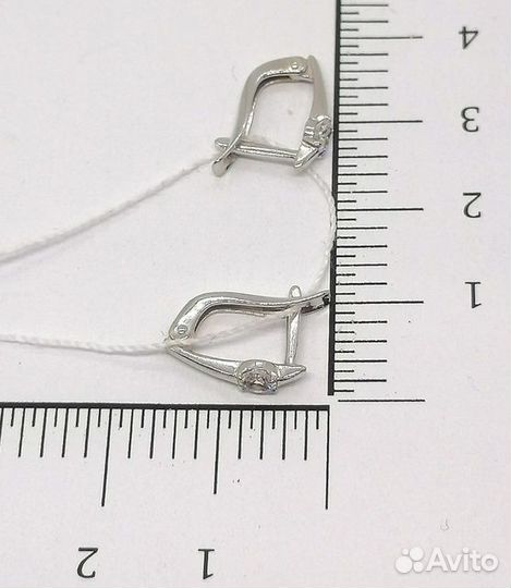 Серьги с синтетическим камнем Золото