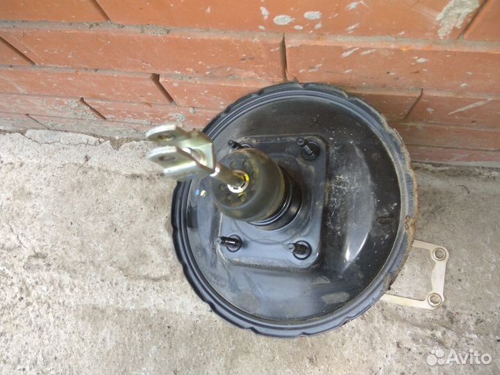 Вакуумник цилиндр Ford Ranger Mazda BT 50