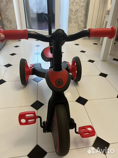 Велосипед беговел Globber