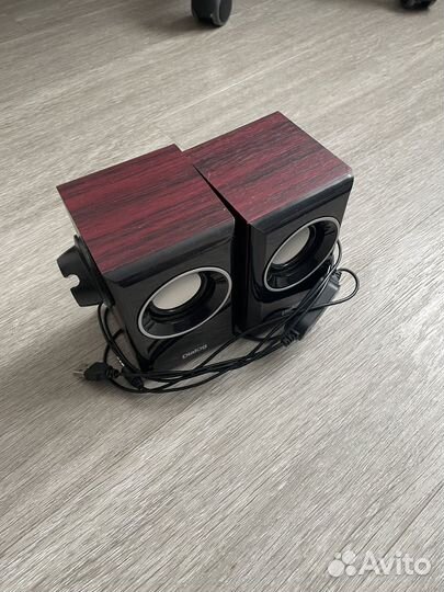 Активные акустические колонки бу