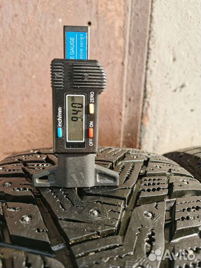 Hankook Winter I'Pike RS2 W429 215/60 R16 99T