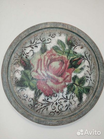 Панно из дерева