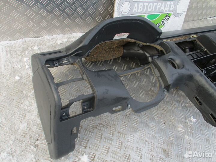 Торпедо Mercedes Benz W210 1999г