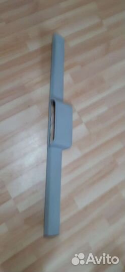 Mitsubishi pajero 4 обшивка крышки багажника