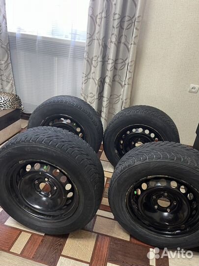 Nokian Tyres Hakkapeliitta R2 205/65 R15