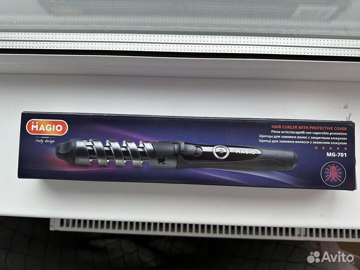 Плойка / Щипцы для завивки волос magio / плойка