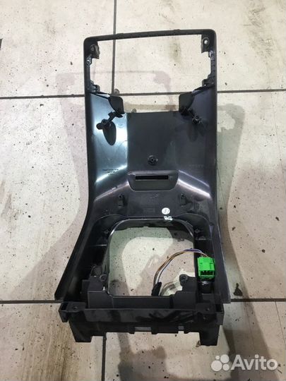 Накладка центральной консоли Volvo S80