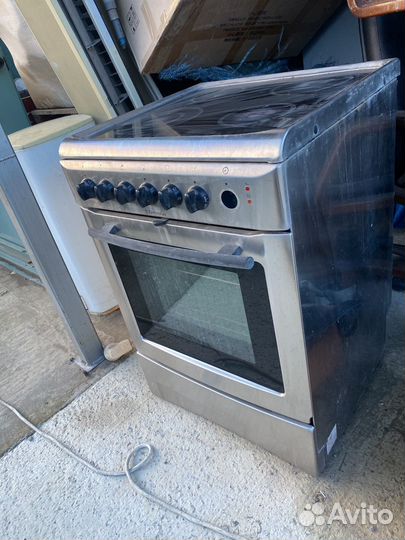 Плита электрическая electrolux EKC 6706 X