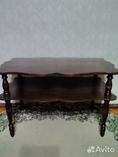 Журнальный стол массив