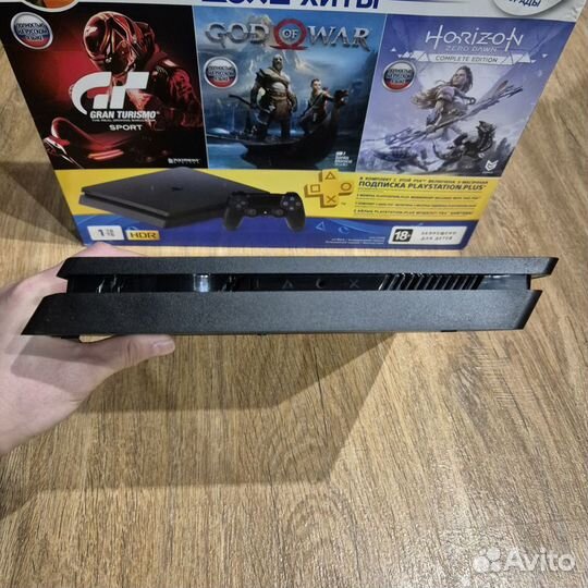 PS4 Slim CUH-2208B 1Tb