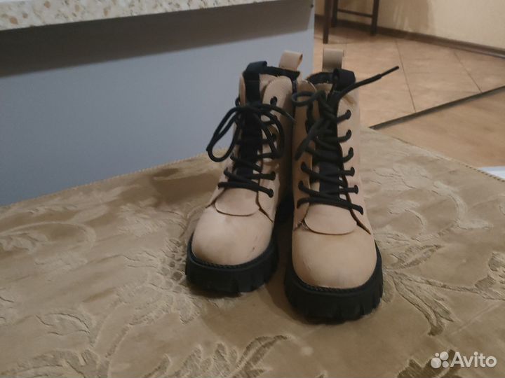 Ботинки зимние для девочки 33 р