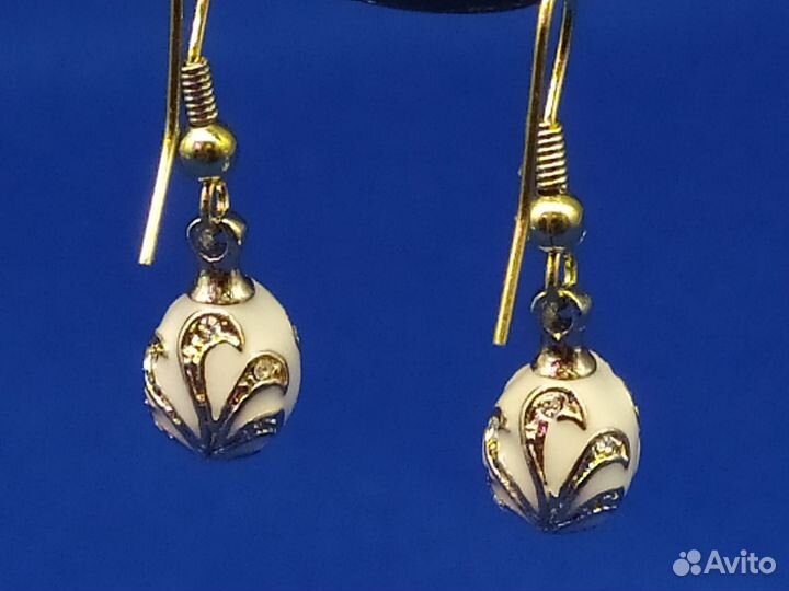 Миниатюрные серьги в стиле Фаберже