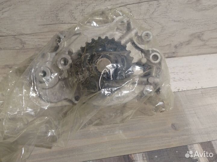 Водяная помпа на Honda Accord,CD8