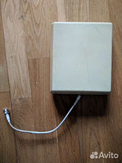 GSM репитер Vector R-710