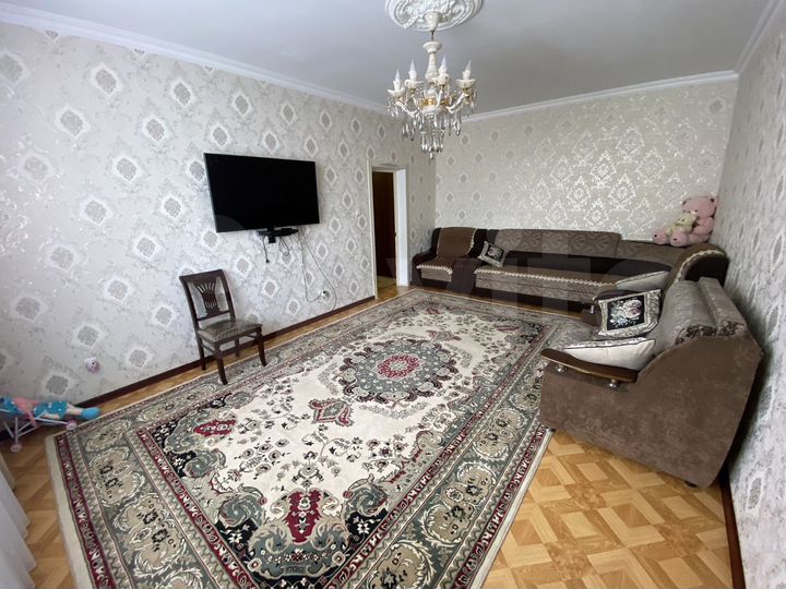 2-к. квартира, 79 м², 4/5 эт.