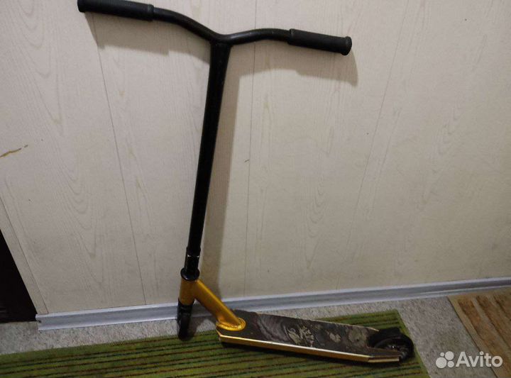 Трюковой самокат