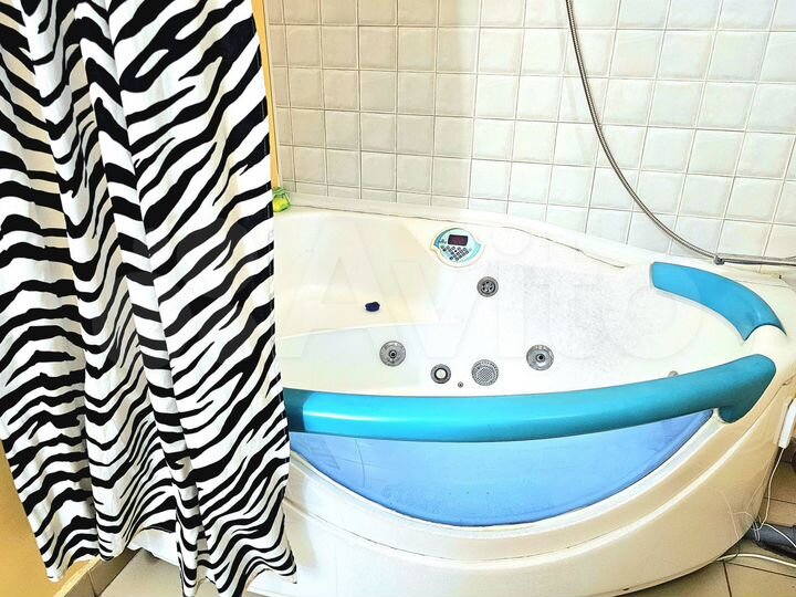 2-к. квартира, 60 м², 4/14 эт.