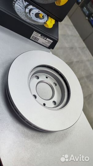 Диски тормозные передние Hyundai Solaris Kia Rio3