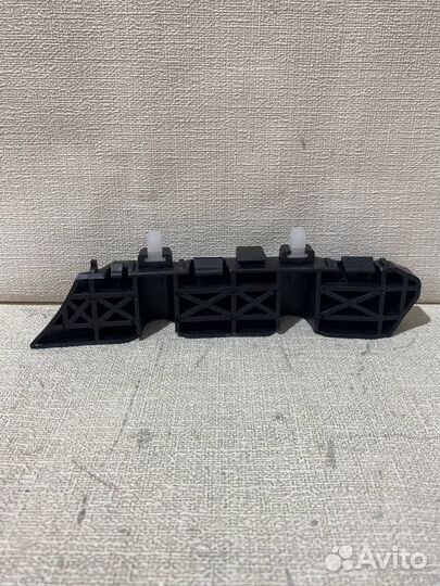 Кронштейн бампера левый KIA RIO 2011-2015