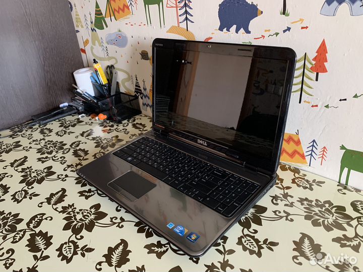 Dell Core i3 3Gb 128Gb SSD Radeon HD5650M 2Gb