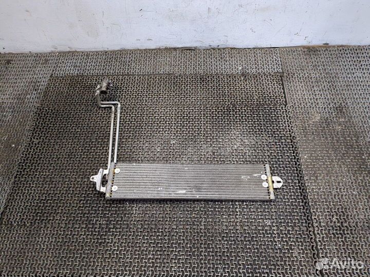 Радиатор масляный Volkswagen Touareg, 2004