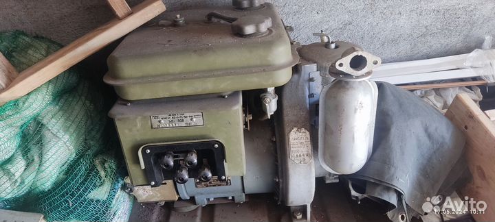 Бензиновое зарядное устройство