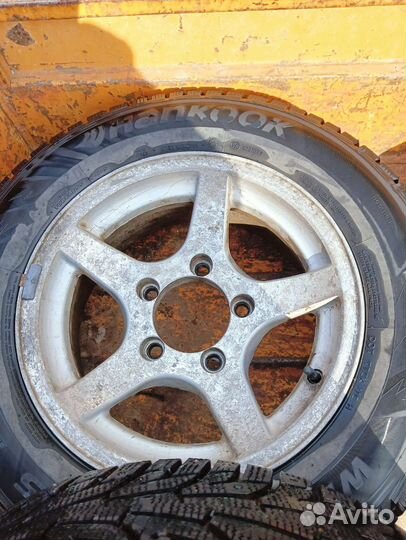 R6 Michelin Defender 205/65, PCD 5x139.7 DIA 106