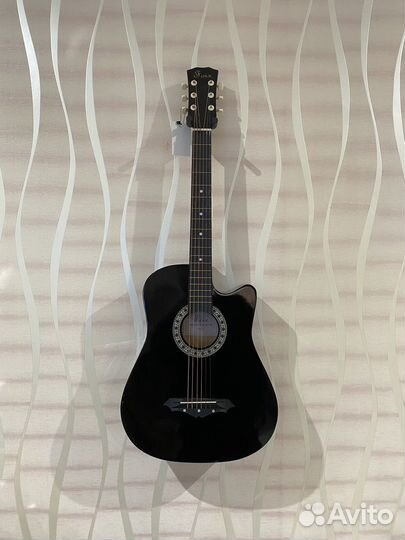 Акустическая гитара для начинающего
