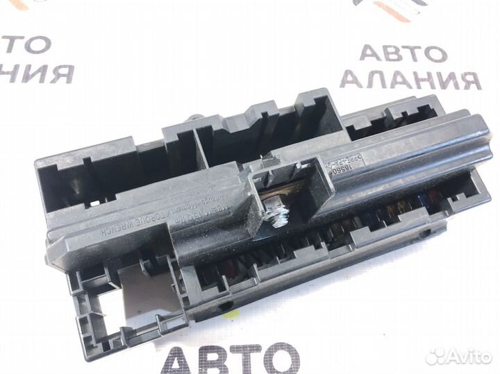 Блок предохранителей Bmw 7 E66 N73B60 2003