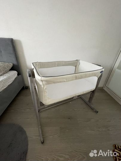 Приставная кроватка chicco