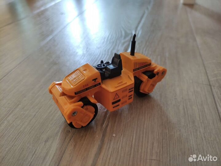 Модели тракторов и строительной техники