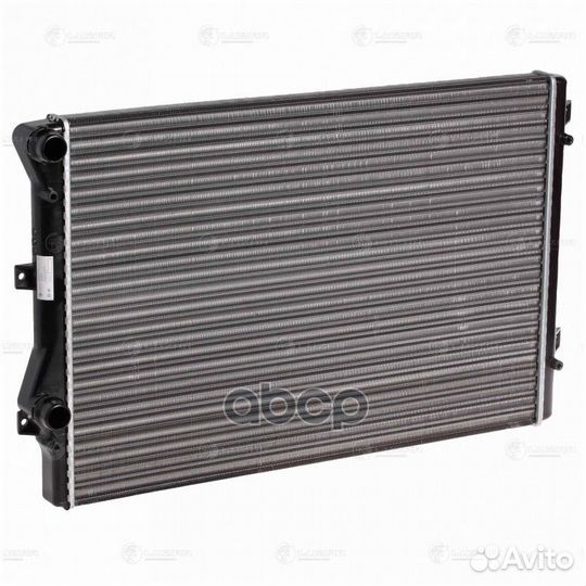 Радиатор двигателя VAG Superb II (08) /Passat B