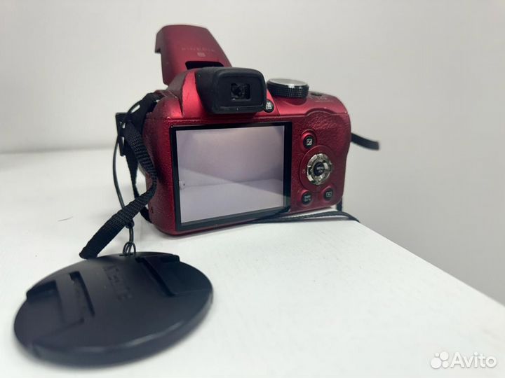 Цифровой фотоаппарат Fujifilm FinePix S4300