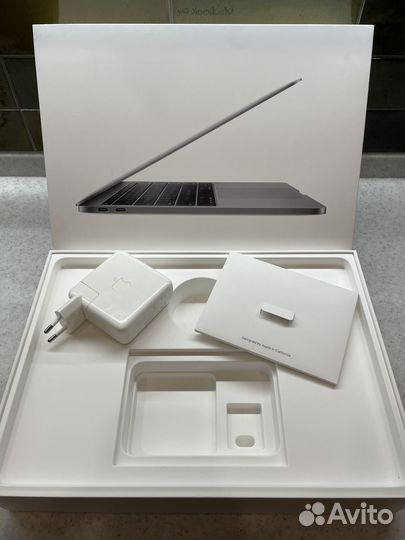 MacBook Pro 13 2017/i5/8гб/128гб