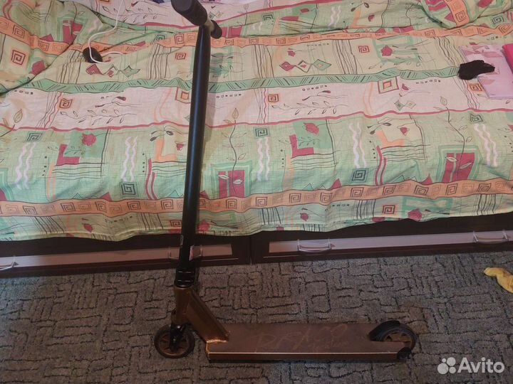 Самокат трюковой draco tech team 2021 золотой