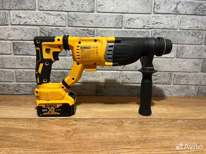 Перфоратор аккумуляторный DeWalt dch 263