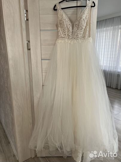 Платье свадебное