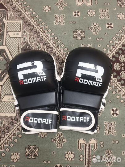 Перчатки для единоборств